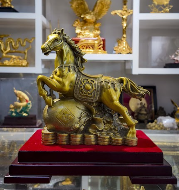 Tượng ngựa tài lộc mẫu 2